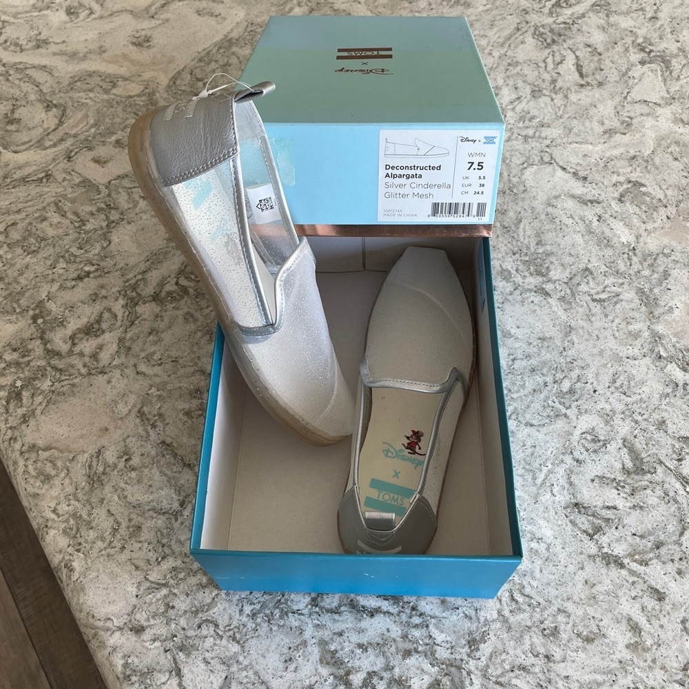Disney x TOMS Cinderella (Discontinued)